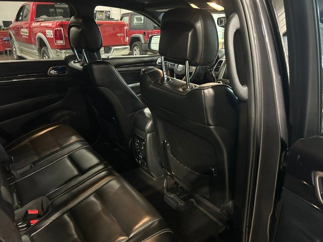 Used 2017 Jeep Grand Cherokee Overland AWD/4WD image 14