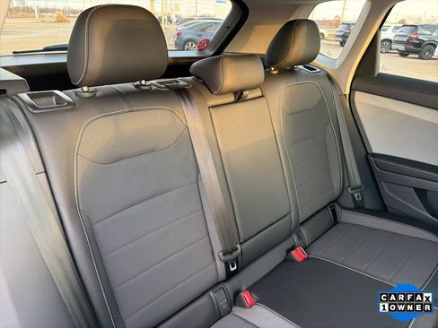 Used 2024 Volkswagen Taos SE image 20