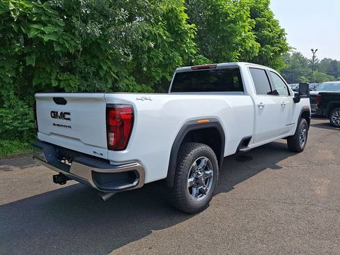 New 2026 GMC Sierra 2500 SLE w/ SLE Value Package; AWD/4WD image 4