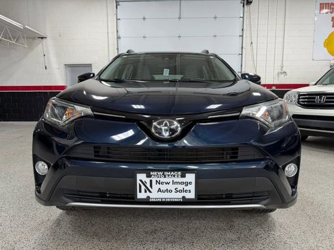 Used 2018 Toyota RAV4 XLE AWD/4WD image 10