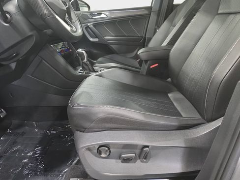 Used 2022 Volkswagen Tiguan SE R-Line FWD image 22