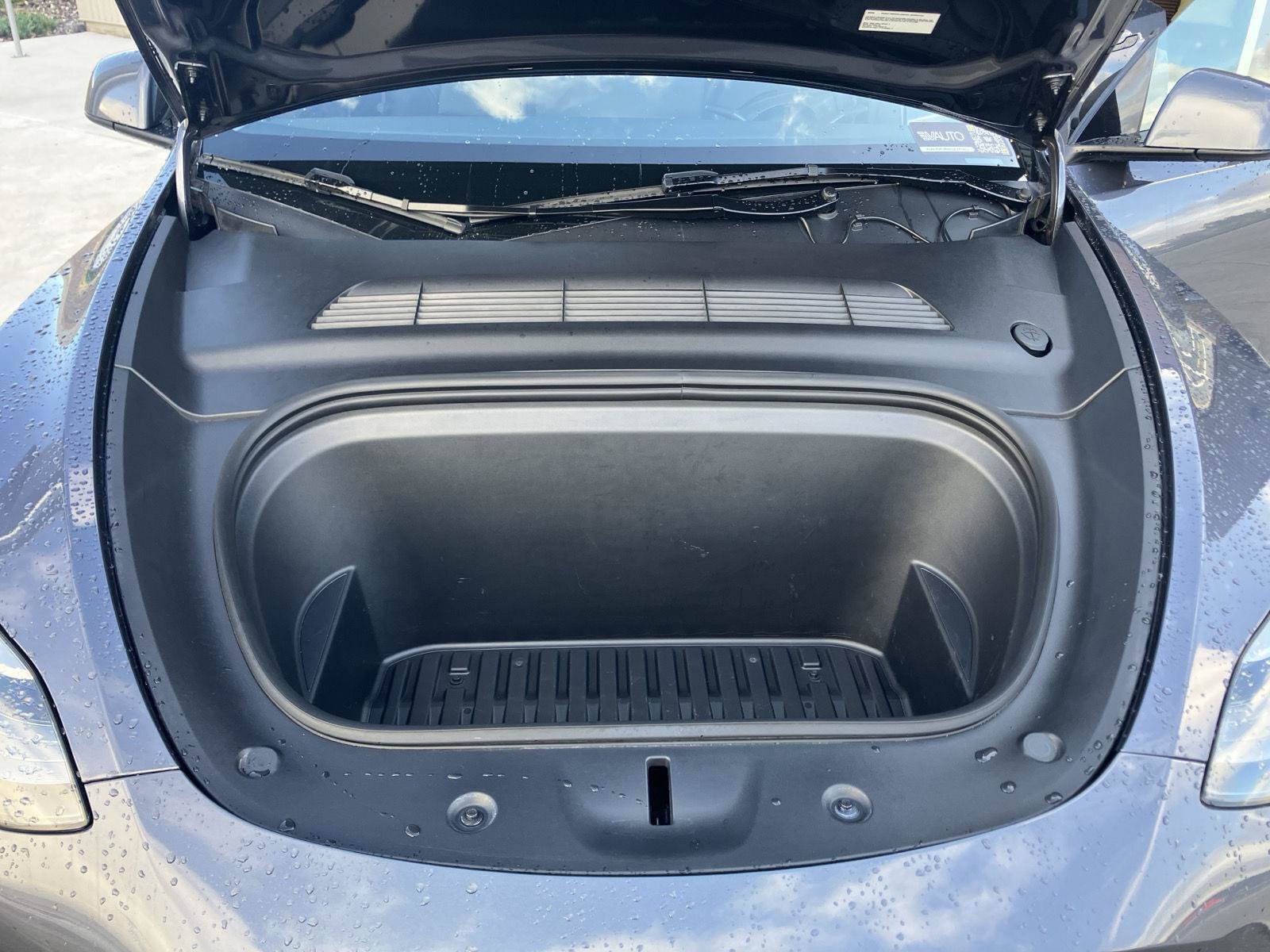 Used 2023 Tesla Model Y 2WD image 23