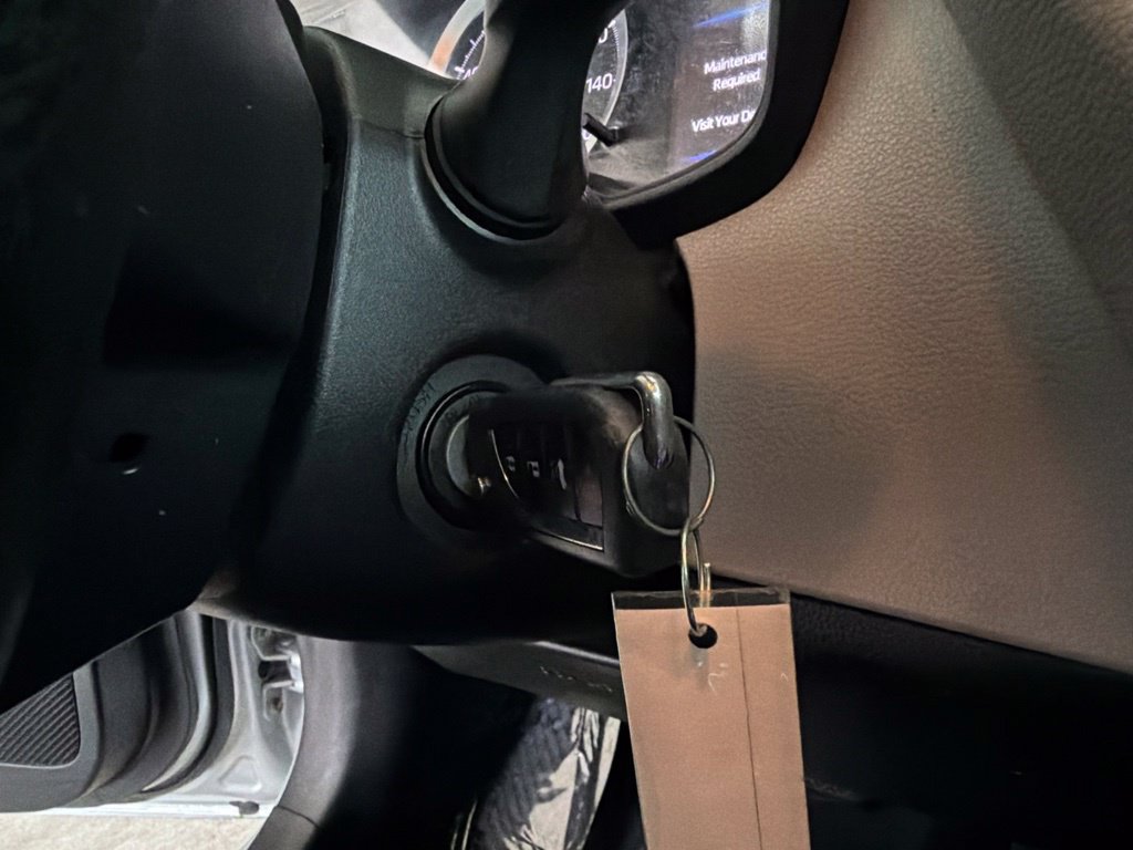 Used 2021 Toyota Corolla LE w/ Carpet Mat Package (TMS) FWD image 37