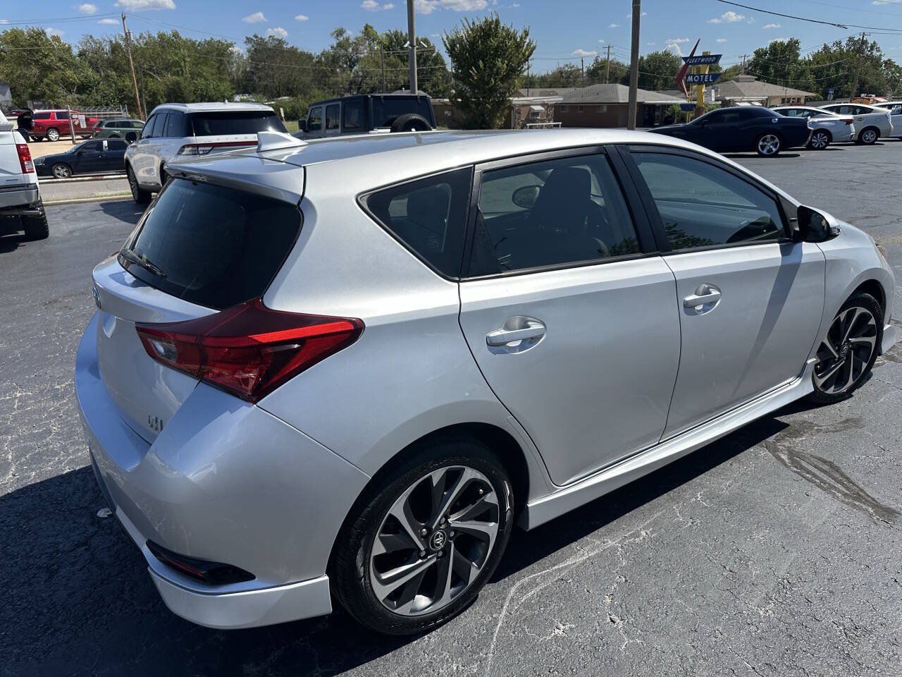 Used 2017 Toyota Corolla iM w/ Carpet Mat Package FWD image 7
