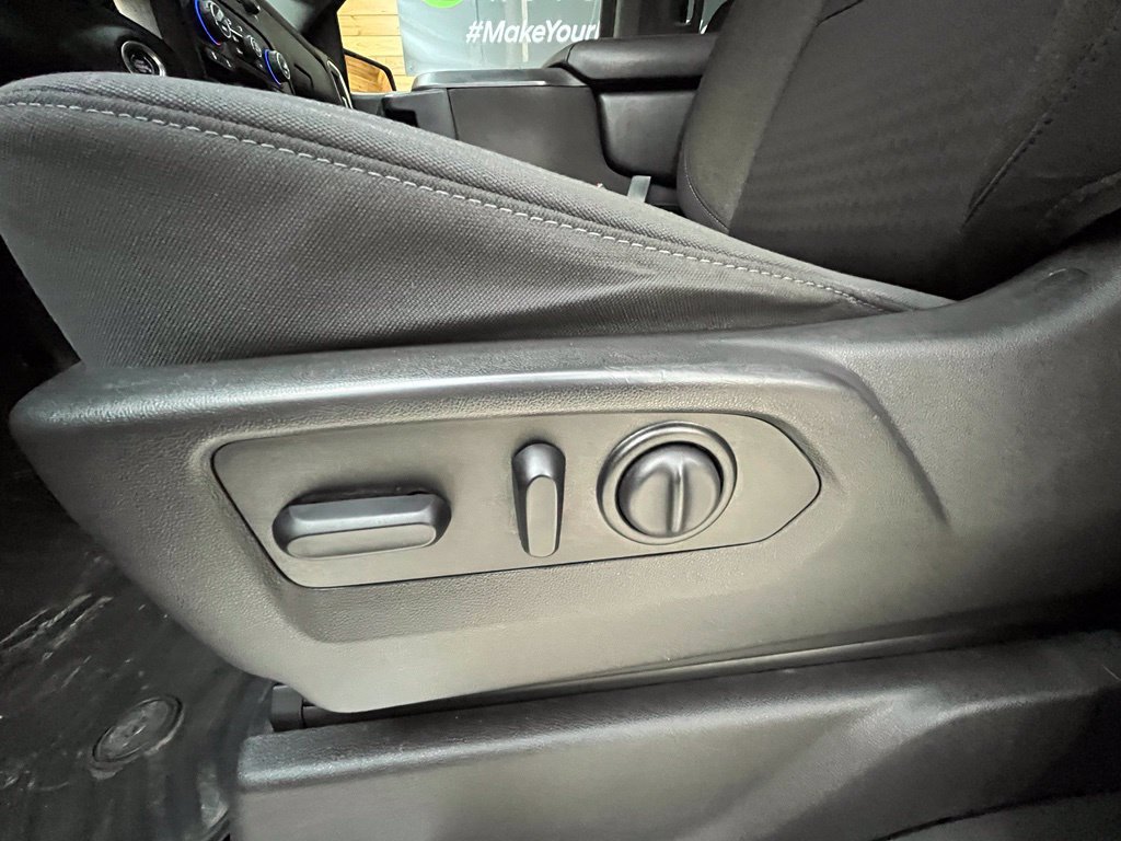 Used 2021 Chevrolet Silverado 1500 RST AWD/4WD image 39