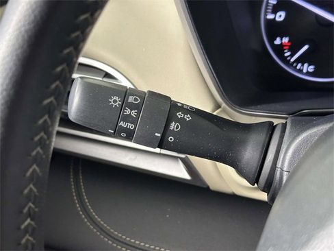 Used 2023 Subaru Outback Limited image 22