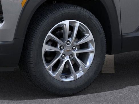 New 2026 Chevrolet TrailBlazer LS image 9
