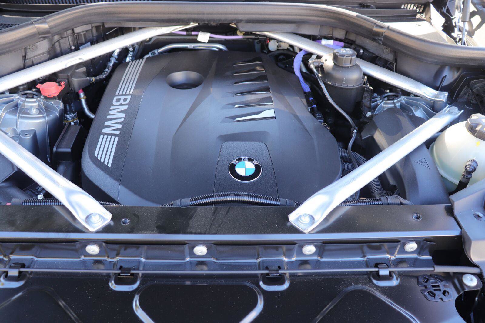 Used 2026 BMW X5 sDrive40i w/ Climate Comfort Package RWD image 36