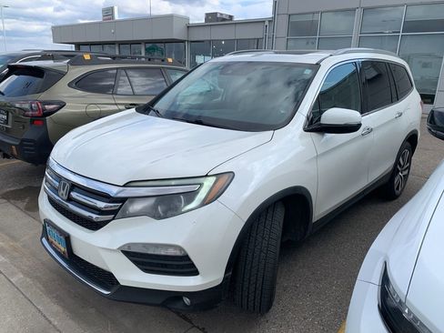 Used 2016 Honda Pilot Touring image 8
