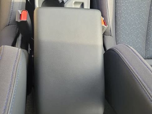 Certified 2025 Subaru Forester Premium image 18