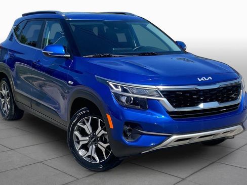 Used 2023 Kia Seltos EX AWD/4WD image 3