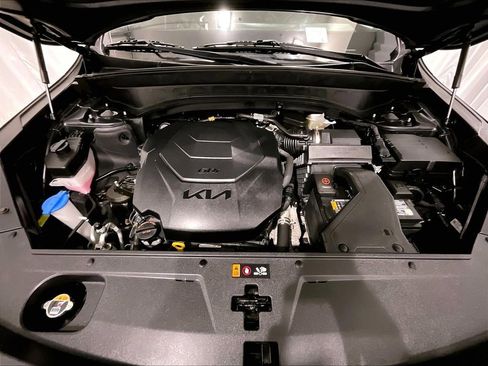 Used 2023 Kia Telluride EX w/ EX Captain's Chair Package AWD/4WD image 31