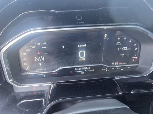 Used 2023 GMC Sierra 1500 SLE image 8