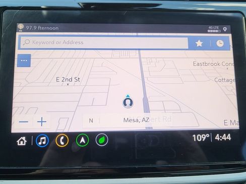 Used 2022 Chevrolet Bolt EUV Premier w/ Sun & Sound Package FWD image 30