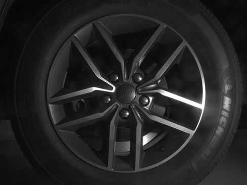 Used 2021 Jeep Grand Cherokee Limited w/ Trailer Tow Group IV image 11