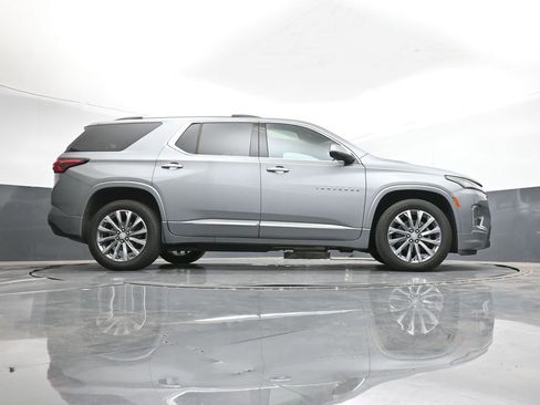Used 2023 Chevrolet Traverse Premier image 45