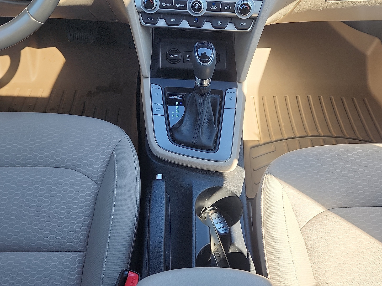 Used 2020 Hyundai Elantra Value Edition FWD image 18