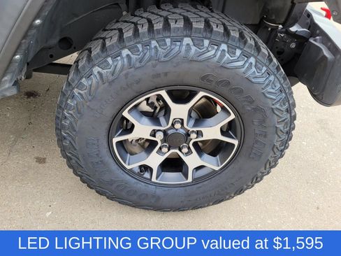 Used 2022 Jeep Wrangler Rubicon w/ LED Lighting Group AWD/4WD image 7