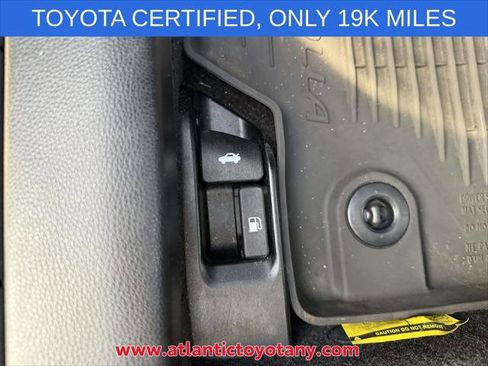 Used 2024 Toyota Corolla LE FWD image 18