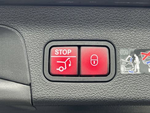 New 2026 Mercedes-Benz GLS 450 4MATIC image 26