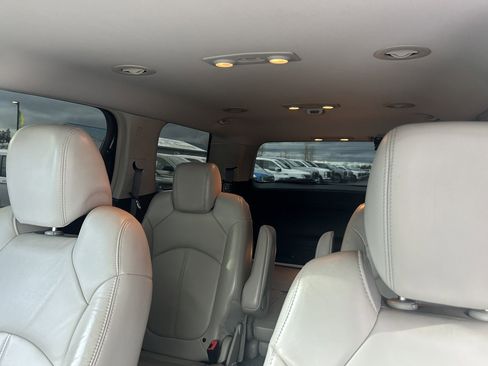 Used 2008 GMC Acadia SLT w/ Convenience Package image 15