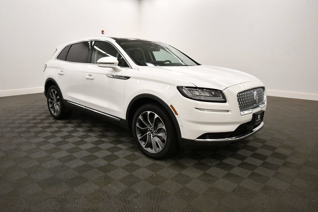 Used 2022 Lincoln Nautilus Reserve w/ Equipment Group 201A AWD/4WD image 10