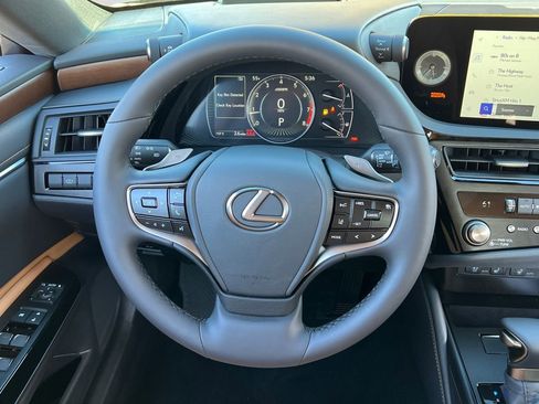 New 2025 Lexus ES 350 w/ Premium Package image 14