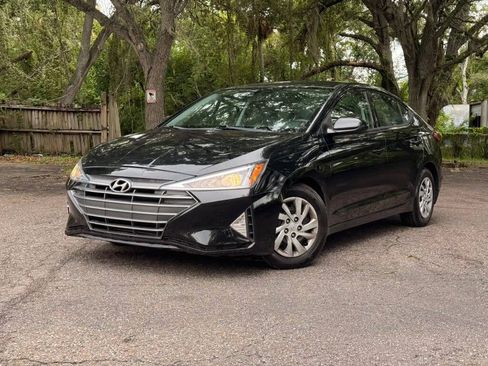 Used 2020 Hyundai Elantra SE w/ Convenience Package (C2) FWD image 1