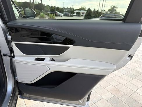 New 2026 Lincoln Nautilus Premier image 21