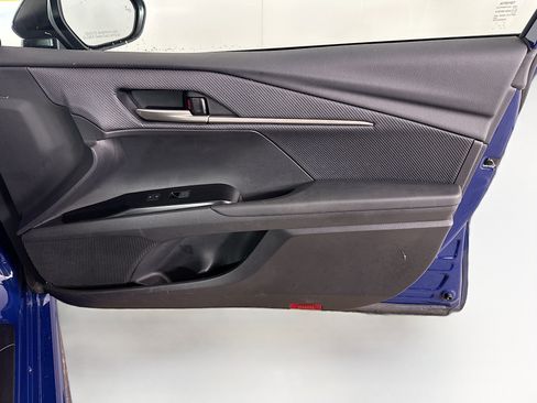 Used 2025 Toyota Camry SE w/ Convenience Package FWD image 30