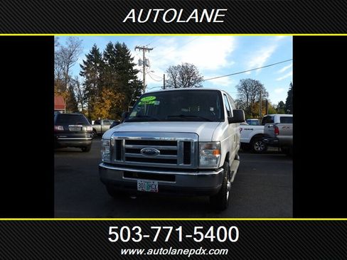 Used 2013 Ford E-250 and Econoline 250 w/ PWR Group image 2