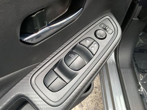 New 2025 Nissan Versa SV image 26