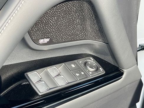 New 2026 Lexus LX 700h Luxury image 14