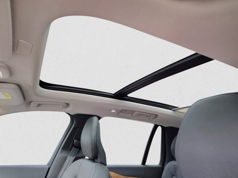 Used 2024 Volvo XC90 B6 Plus w/ Protection Package Premier image 13