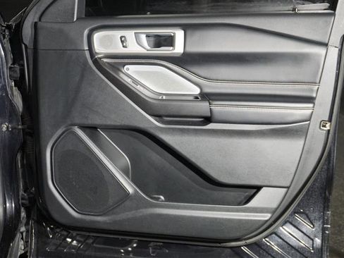 Used 2020 Ford Explorer ST w/ Premium Technology Package image 21