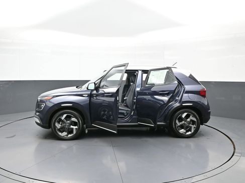 Certified 2023 Hyundai Venue Limited FWD image 42