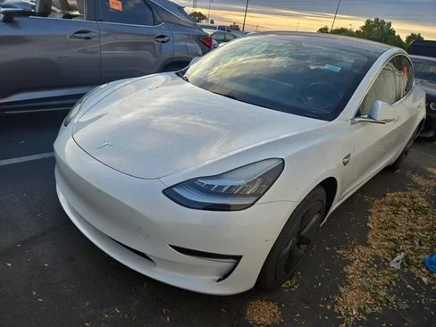 Used 2018 Tesla Model 3 Long Range AWD/4WD image 3