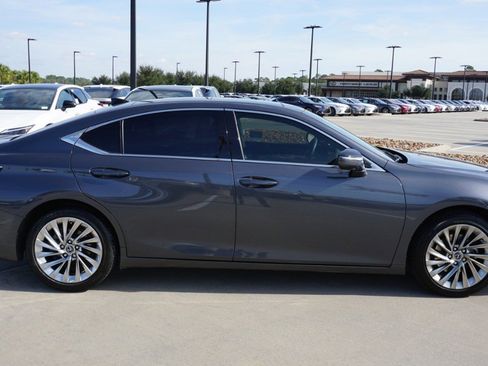 Certified 2023 Lexus ES 350 Ultra Luxury image 4