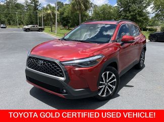 Used 2023 Toyota Corolla Cross XLE video 1