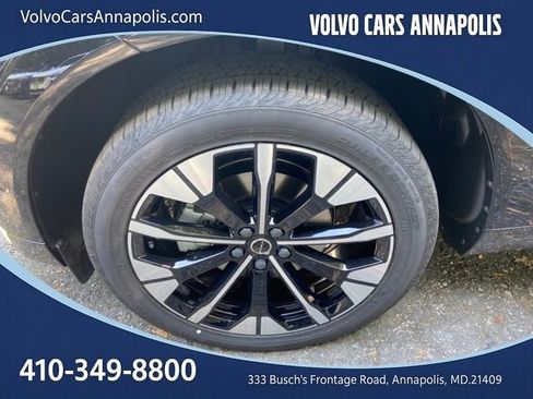 New 2026 Volvo XC60 B5 Plus w/ Climate Package image 9