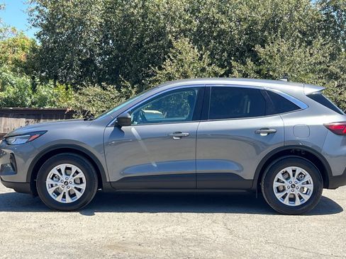 Certified 2024 Ford Escape Active FWD image 7