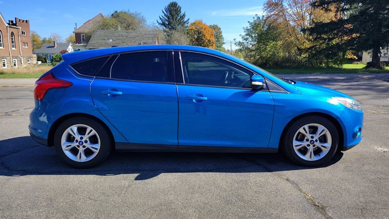 Used 2014 Ford Focus SE FWD image 1
