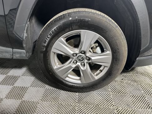 Used 2025 Toyota RAV4 XLE FWD image 10