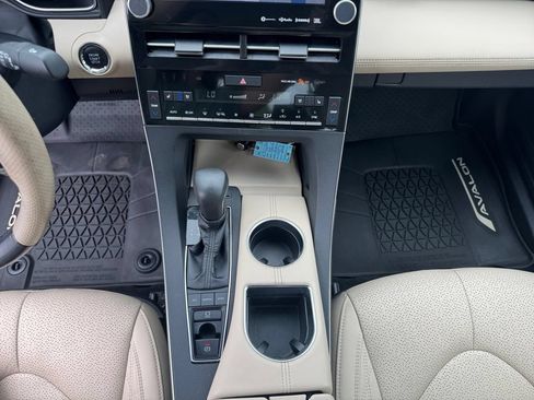 Used 2019 Toyota Avalon Limited w/ Advanced Safety Package FWD image 10