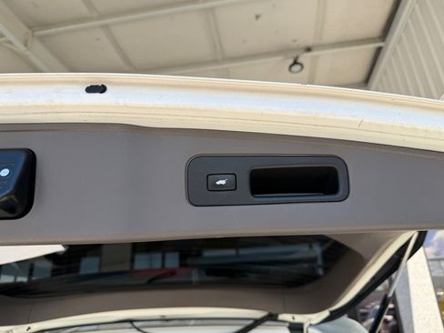 Used 2016 Honda Odyssey Touring Elite image 31