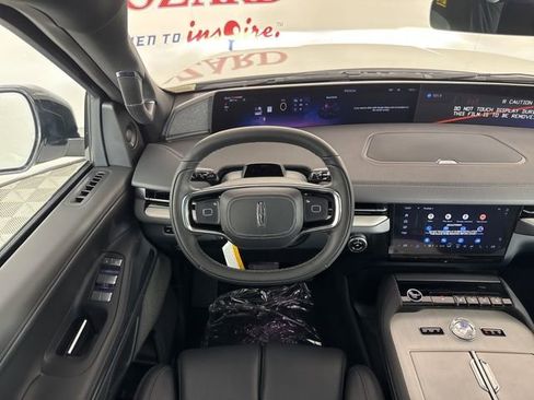 New 2025 Lincoln Navigator Reserve w/ Jet Appearance Package image 10