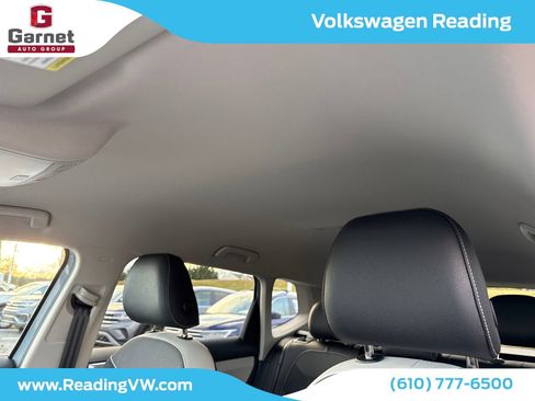 New 2026 Volkswagen Taos SE image 11