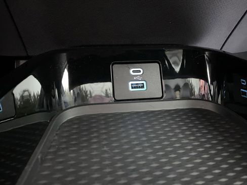 Used 2022 Ford Mustang Mach-E Premium image 29