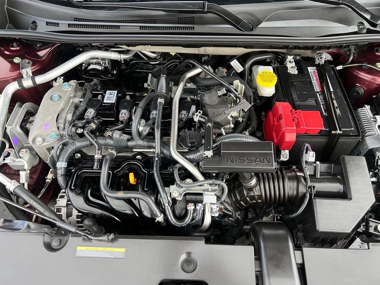 Used 2025 Nissan Sentra SV FWD image 17