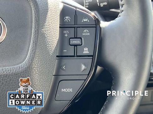 Used 2025 Toyota Prius XLE image 19